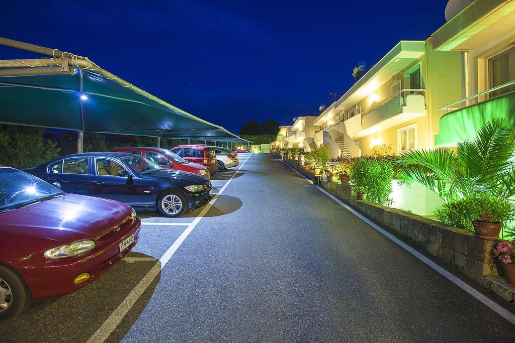 Sunny Hill Otel Sani  Dış mekan fotoğraf