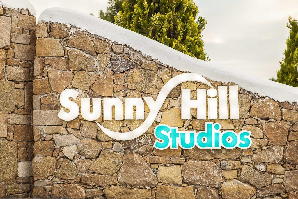Sunny Hill Otel Sani  Dış mekan fotoğraf